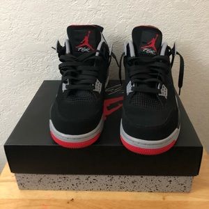 Jordan 4 Bred (2019)